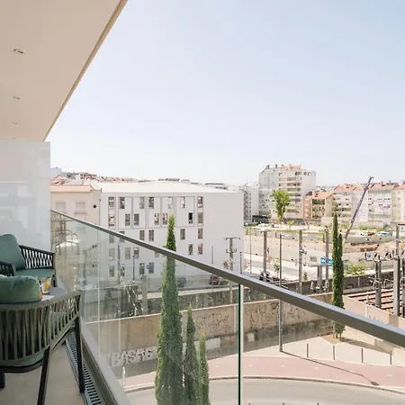 아파트 Minturno - 2 Bedrooms And Balcony In Alvalade *
