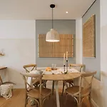 Apartment Minturno - 2 Bedrooms And Balcony In Alvalade