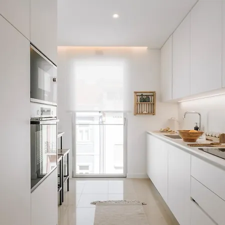 아파트 Minturno - 2 Bedrooms And Balcony In Alvalade 리스본
